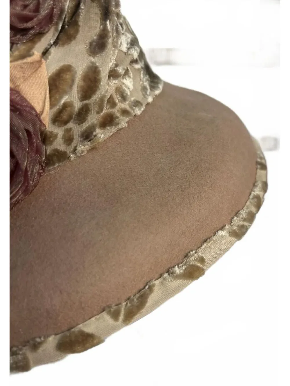Vintage Julianne Walters LTD Floral Wide Brim Hat Beige Burnout Velvet Derby